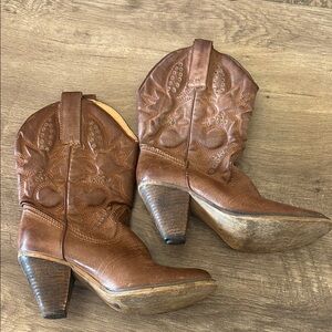 Very Volatile Denver Heeled Leather Boots with Western Stitching